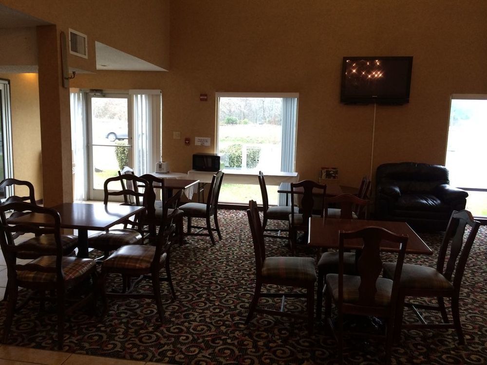 Executive Inn And Suites Baker Interno foto