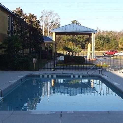 Executive Inn And Suites Baker Esterno foto